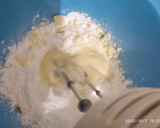 Foto langkah ke 3 dari resep Semprit cookies 3 bahan.