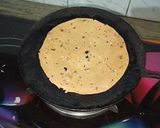 A picture of step 1 of Masala papad.