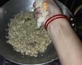 A picture of step 3 of Poha Namkeen.