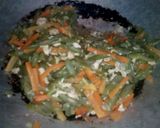 Foto langkah ke 6 dari resep Orak Arik Buncis Wortel Ala Hasnaratna.