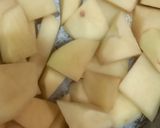 A picture of step 2 of Gobi aloo.