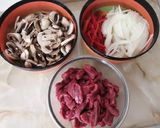 Foto del paso 1 de la receta: Strogonoff rico y fácil (a mi manera)