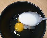 Foto langkah ke 1 dari resep Telur orak-arik ala McDonalds.