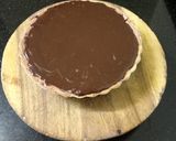 A picture of step 2 of Chocolate tart with strawberry.