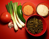 Foto del paso 3 de la receta: Arroz con lentejas amarillas, malvas y alcachofas