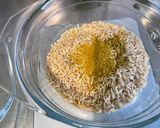 Une image de l'étape 3 de Riz complet au bouillon de poularde, curry et persil.