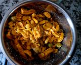 A picture of step 3 of Kathiyawadi Bharwa Baingan & Potato Sabji.