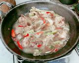 Foto langkah ke 3 dari resep Ayam Kemangi (ayam woku simpel).