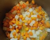 Foto del passaggio 5 della ricetta Crema di carote e daikon con orzo perlato