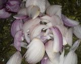 A picture of step 2 of Mooli ke patton ka Saag.