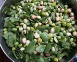 पावट्याच्या शेंगांची मिक्स भाजी (Pavtachya Shenganganchi Recipe In Marathi) रेसिपी स्टेप 1 फोटो