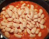 Foto del paso 10 de la receta: Alubias con pez espada gambas y almejas