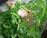 Hình bước làm 2 của món Canh rau tần ô nấu tôm