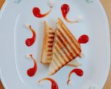 A picture of step 2 of Potato Onion Sandwich.