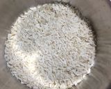 A picture of step 2 of Benarasi Chuda Matar.