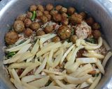 A picture of step 5 of Zam Zam pulao.