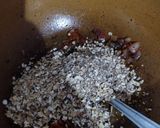 A picture of step 4 of Oats upma.