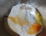 Foto langkah ke 1 dari resep Donat maizena.