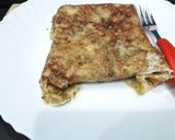 A picture of step 4 of Bread stuffed omelette.