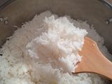 Masak nasi porsi besar pakai dandang untuk hajatan/pesanan