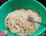 Foto langkah ke 1 dari resep 652. Spaghetti Aglio Olio.