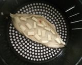 A picture of step 6 of Cheese Halom.