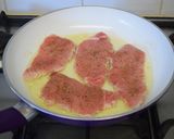A picture of step 1 of Pork chops with "Lecso".