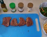 Foto langkah ke 1 dari resep Beef Steak With Black Pepper Sauce.