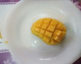 A picture of step 1 of Mango milk shake.