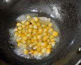A picture of step 4 of Corn Palak Paneer Curry.