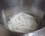 รูปขั้นตอนการทำที่ 2 ของ ก๋วยจั๊บแห้งแกงไตปลาเจ.