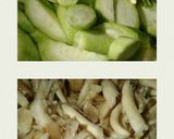 Hình bước làm 2 của món Lòng gà xào mướp
