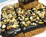 ड्रायफ्रूट चॉकलेट बिस्कीट केक (dry fruit chocolate biscuit cake recipe in marathi) रेसिपी स्टेप 1 फोटो 