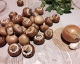 Une image de l'étape 1 de Risotto aux champignons.