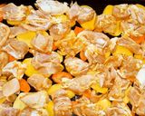 عکس مرحله 1 از دستور فیله ران مرغ با سیبزمینی و هویج