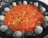 Foto langkah ke 5 dari resep Black&Fun Pizza.