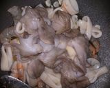 Foto del paso 2 de la receta Espaguetis marisco bacon con mojo verde