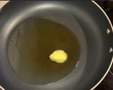 Foto del paso 1 de la receta: Dorada a la pimienta verde