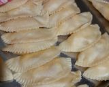 गुजिया (Gujiya recipe in Hindi) रेसिपी चरण 8 फोटो