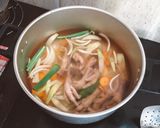 Foto langkah ke 4 dari resep MPASI kaldu ceker ayam.