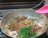 A picture of step 4 of Maggi noodles vegetables spring roll.