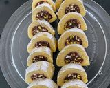 A picture of step 11 of Almond and date roll.