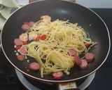 Foto langkah ke 4 dari resep Spaghetti Aglio Olio.