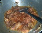 A picture of step 3 of Egg keema burger.