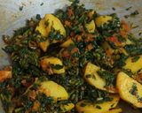 A picture of step 6 of Methi Tomato aur aloo ki sabji.