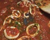 A picture of step 4 of Mezzi paccheri con calamari al cartoccio.