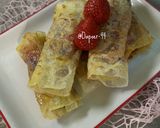 Foto langkah ke 5 dari resep Banana Strawberry Crepes |Rice paper.
