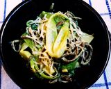 Currys bordás kel (pak choi) hajdina tésztával recept fázis 3 fotója