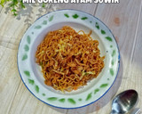 Foto langkah ke 3 dari resep Mie Goreng Ayam Suwir.
