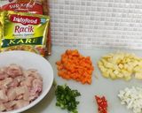 Foto langkah ke 1 dari resep Spaghetti with creamy curry sauce.